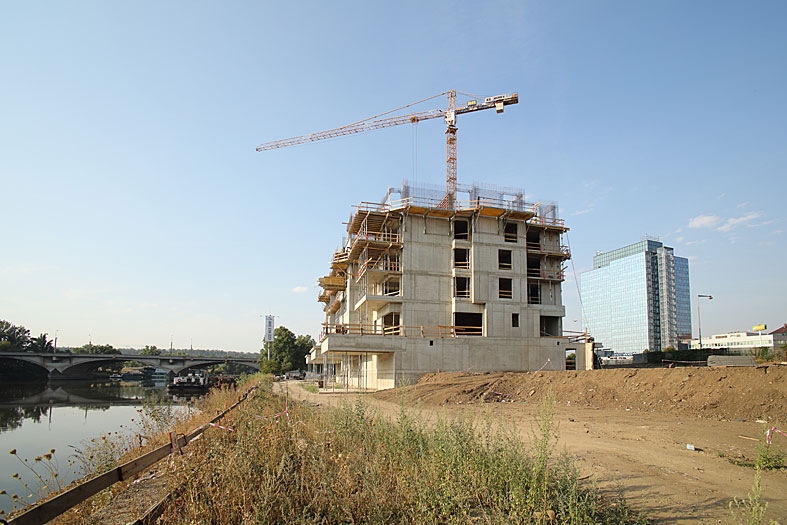 Postup výstavby léto 2015